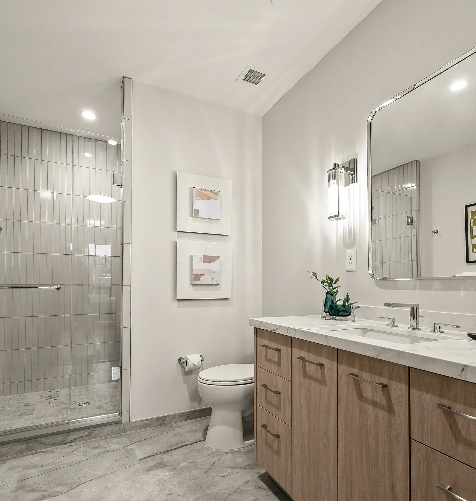 370 Brown Luxury Apartments in Birmingham Michigan
